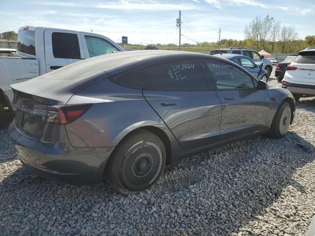 Vehicle thumbnail 3