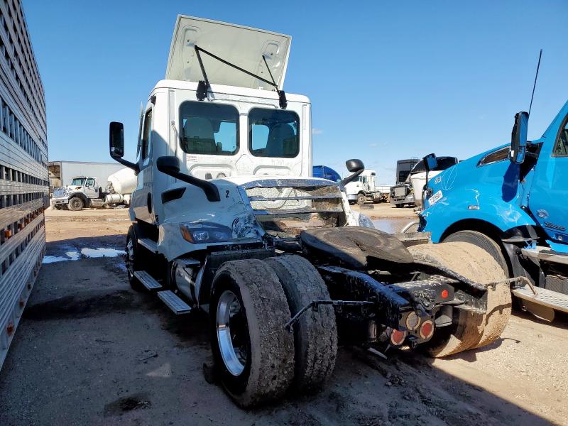 Vehicle thumbnail 3