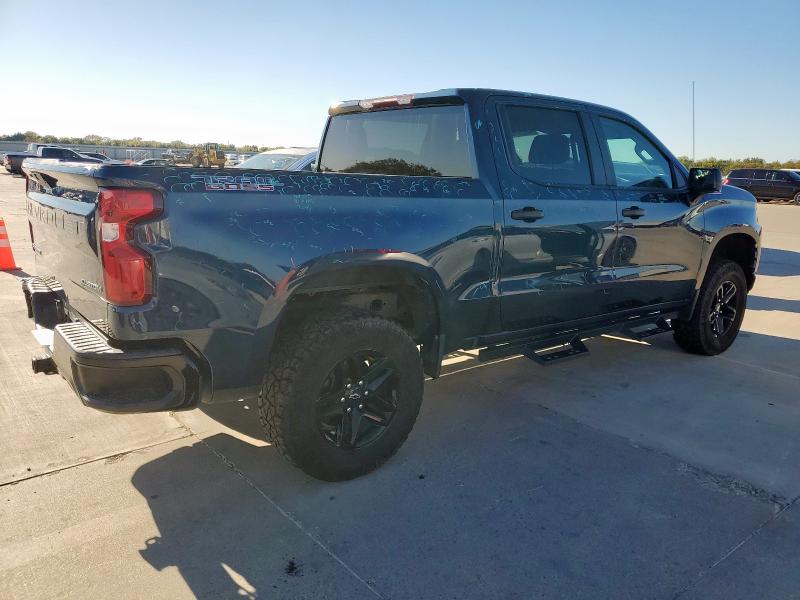 Vehicle thumbnail 3