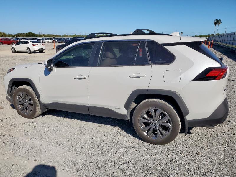 Vehicle thumbnail 2