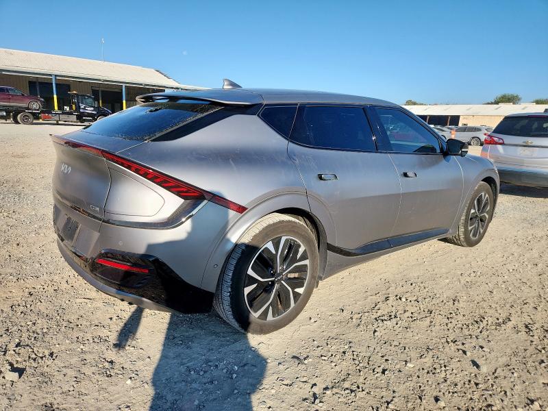 Vehicle thumbnail 3